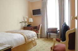 ���� ����� Mayfair 4*