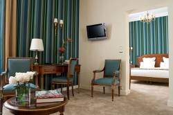 ���� ����� Mayfair 4*