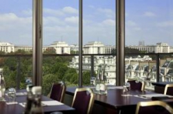 ���� ����� Pullman Tour Eiffel 4*
