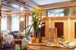 ���� ����� Rochester Champs Elysees 4*
