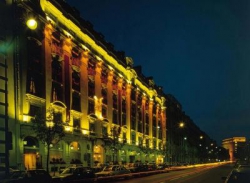 ���� ����� Royal Monceau 4*