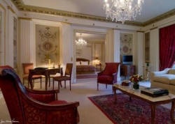 ���� ����� Royal Monceau 4*