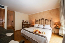 ���� ����� Del Horloge 4*