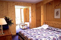 ���� ����� Jeu de Paume 4*