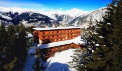���� ����� Des neiges 4*