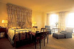 ���� ����� Royal 4*