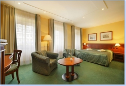 ���� ����� Adria 4*