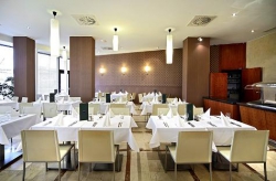 ���� ����� Barcelo 4*