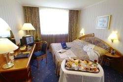 ���� ����� Corinthia Panorama 4*