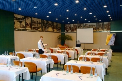 ���� ����� Corinthia Panorama 4*