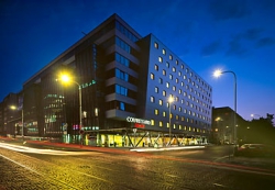 ���� ����� Courtyard by Marriott Flora area 4*