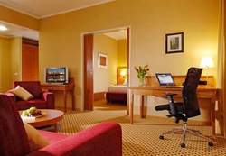 ���� ����� Courtyard By Marriott Prague Airport 4*