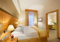 ���� ����� Crowne Plaza 4*