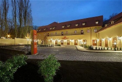 ���� ����� Crowne Plaza Prague Castle 5*