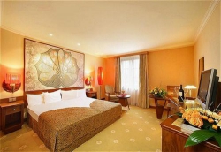 ���� ����� Crowne Plaza Prague Castle 5*