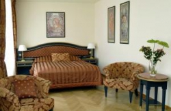 ���� ����� Elysee 3*