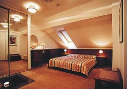 ���� ����� Galerie 4*