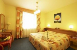 ���� ����� Henrietta 3*