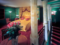 ���� ����� Hoffmeister 4*