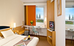 ���� ����� Ibis Mala Strana (ex.Ibis Smichov) 3*