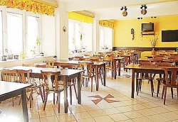 ���� ����� Inturprag 3*