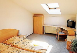 ���� ����� Inturprag 3*