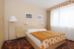 ���� ����� Iris Congress 4*
