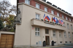 ���� ����� Kampa Garden 3*
