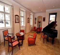 ���� ����� Leonardo 4*