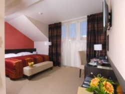 ���� ����� Manes 4*
