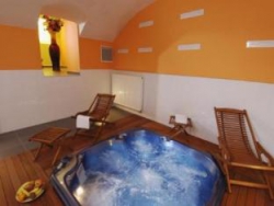 ���� ����� Manes 4*