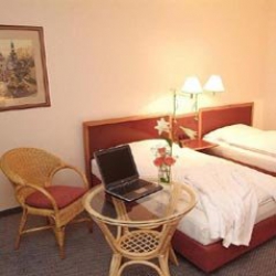 ���� ����� Moevenpick Hotel Prague 4*
