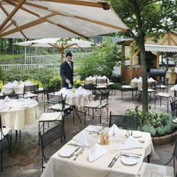 ���� ����� Moevenpick Hotel Prague 4*