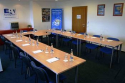 ���� ����� Ramada Airport Hotel Prague 4*