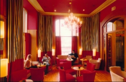 ���� ����� Riverside 5*