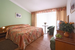 ���� ����� Seifert 3*