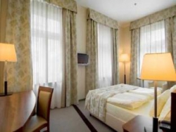 ���� ����� Sovereign 4*