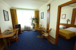 ���� ����� Top Hotel Praha 4*