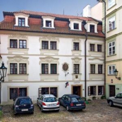 ���� ����� Waldstein 4*