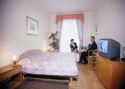 ���� ����� Bristol 5*