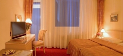 ���� ����� Central 4*