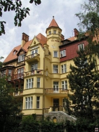 ���� ����� VLU Chopin Villa 2*