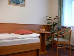 ���� ����� Luzice 3*