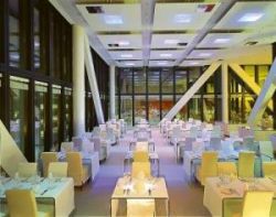 ���� ����� Ramada Plaza 4*
