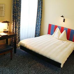 ���� ����� Victoria 4*