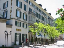 ���� ����� Tamina 4*
