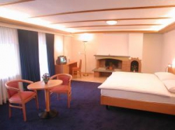 ���� ����� Eigerblick 4*