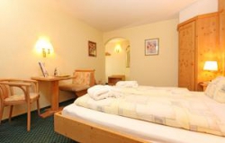 ���� ����� Grichting-Badnerhof 4*