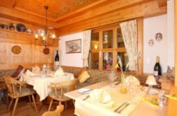 ���� ����� Grichting-Badnerhof 4*