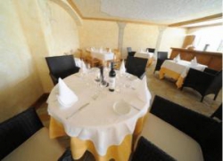���� ����� L`Etrier 4*